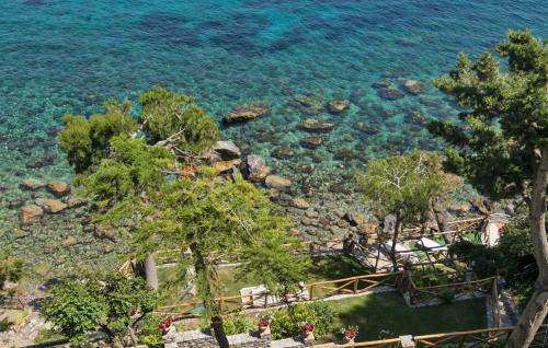 Nerano Villa Sleeps 8 With Pool Air Con And Wifi