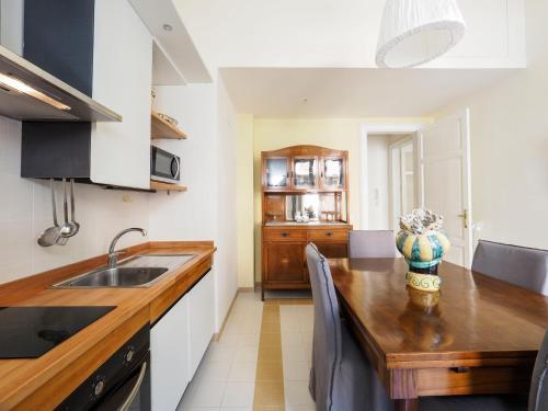 Noto Apartment Sleeps 4 Air Con Wifi