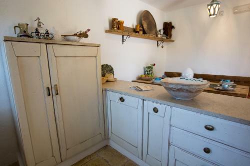Certosa Villa Sleeps 8 With Pool Air Con And Wifi
