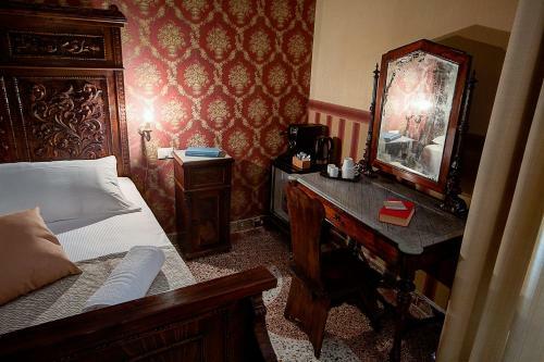 Hostal Palermo Gallery