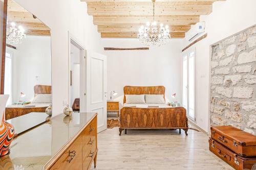 Palazzo Dei Normanni Stylish Apartment