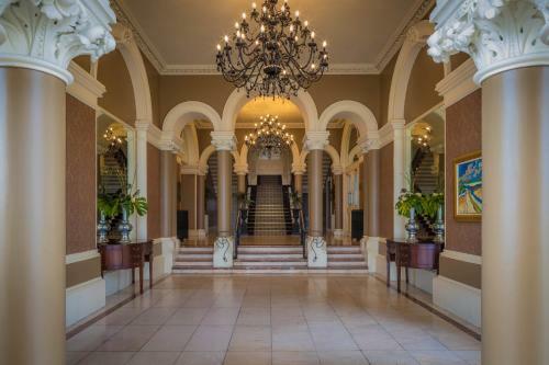 Royal Marine Hotel