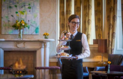 Royal Marine Hotel