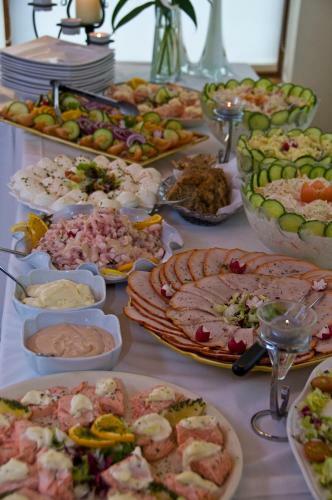 Beach Hotel & Restaurant