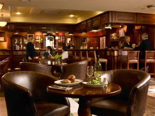 Downings Bay Hotel