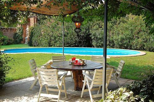 Piombino Dese Villa Sleeps 8 Pool Air Con Wifi