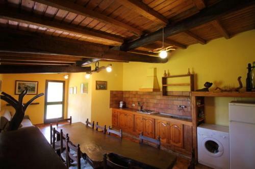 Pitigliano Villa Sleeps 9 Pool Wifi