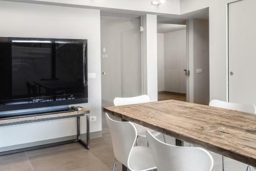 Poggioferro Villa Sleeps 8 With Pool And Air Con