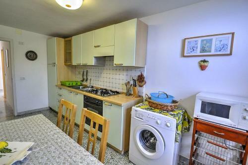 Praiano Villa Sleeps 4 Air Con Wifi