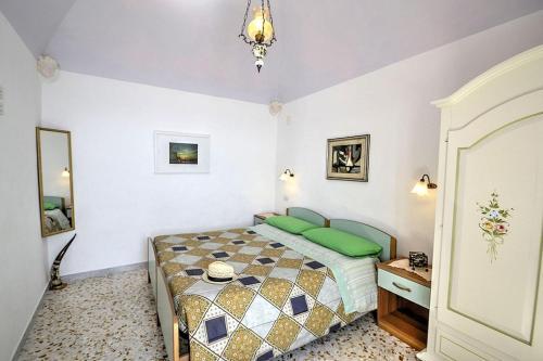 Praiano Villa Sleeps 4 Air Con Wifi