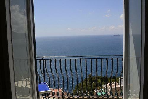 Praiano Villa Sleeps 7 Pool Air Con Wifi