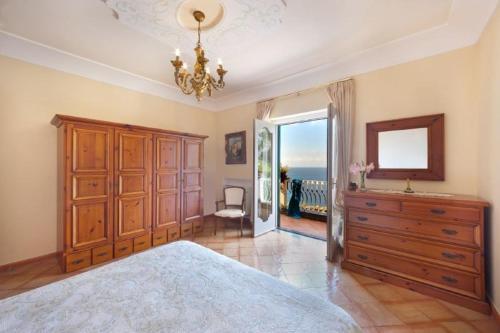 Praiano Villa Sleeps 6 Pool Air Con Wifi