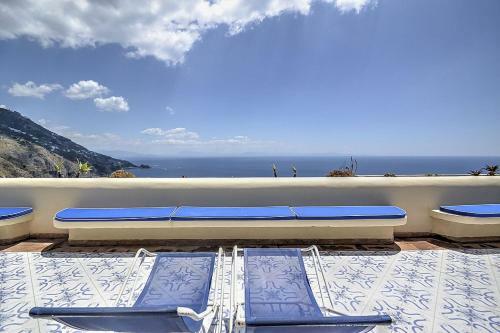 Praiano Villa Sleeps 10 Pool Air Con Wifi
