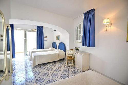 Praiano Villa Sleeps 10 Pool Air Con Wifi