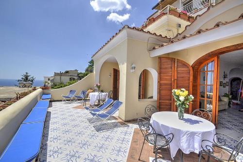 Praiano Villa Sleeps 10 Pool Air Con Wifi