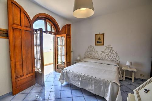 Praiano Villa Sleeps 10 Pool Air Con Wifi