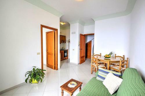 Praiano Apartment Sleeps 3 Air Con Wifi