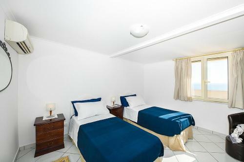 Praiano Villa Sleeps 4 Air Con Wifi