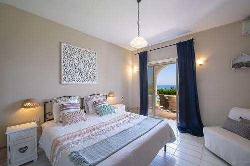 Praiano Villa Sleeps 16 Pool Air Con Wifi