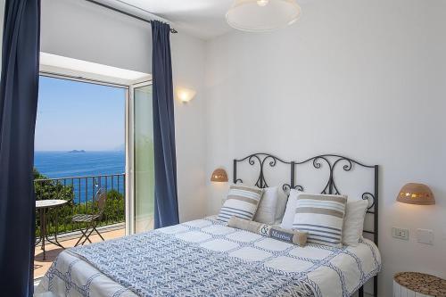 Praiano Villa Sleeps 16 Pool Air Con Wifi