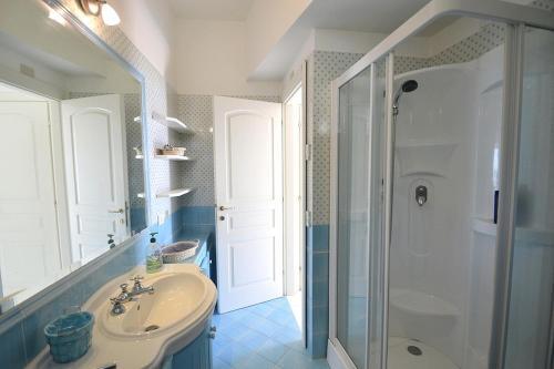 Praiano Villa Sleeps 16 Pool Air Con Wifi