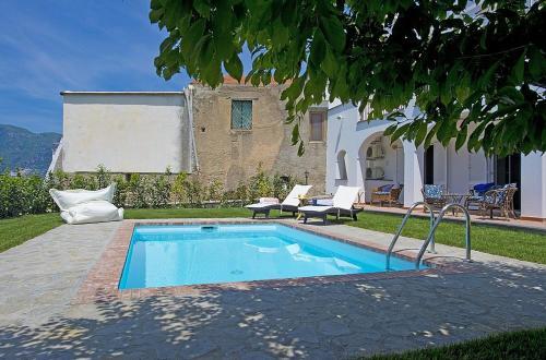 Praiano Villa Sleeps 16 Pool Air Con Wifi