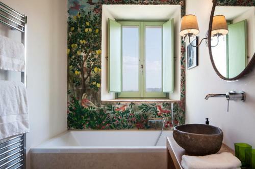 Radicofani Villa Sleeps 11 With Pool And Air Con