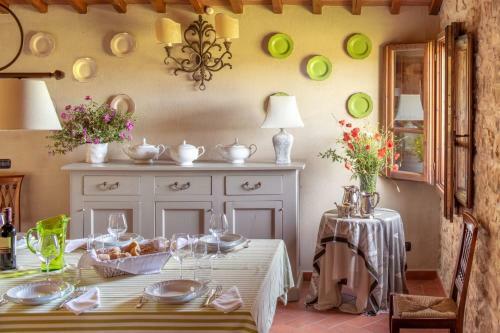 Rapale Villa Sleeps 18 Pool Wifi
