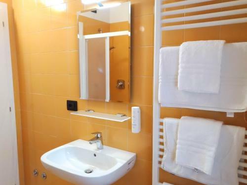 Hostal La Corte Room & Relax