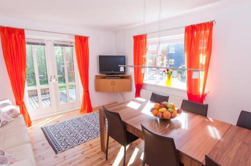 Pearl Of The North Apartments
