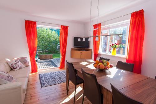 Pearl Of The North Apartments
