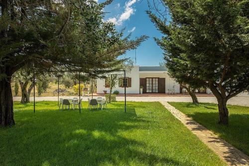 Sanarica Villa Sleeps 12 With Pool And Air Con