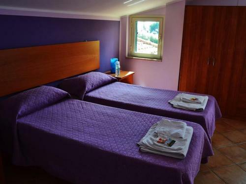 Hostal Room In Bb - Suite Rosa - Bb S Elia