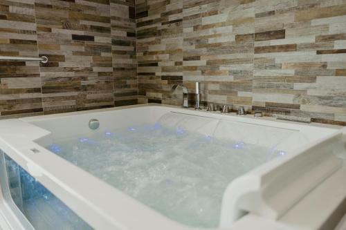 Hostal Miryam House
