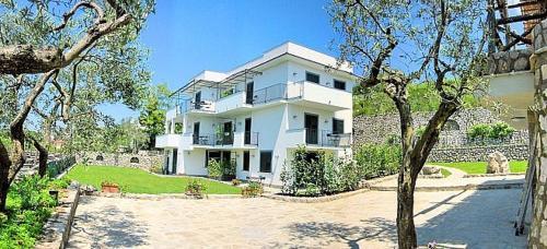 Sant'agata Sui Due Golfi Villa Sleeps 4 Pool Wifi