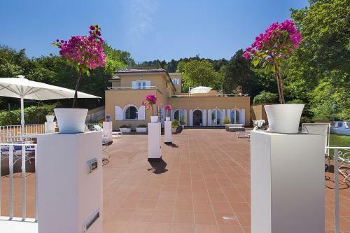 Sant'agata Sui Due Golfi Villa Sleeps 11 Pool Wifi