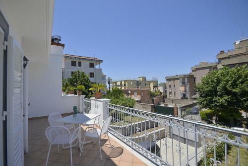 Sant'agnello Villa Sleeps 10 With Pool And Air Con