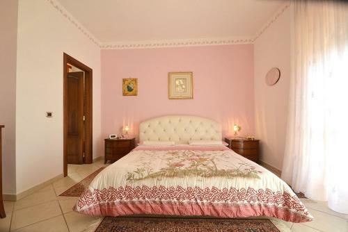 Santa Maria Villa Sleeps 8 Pool Air Con Wifi