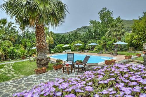 Santa Maria Villa Sleeps 4 Pool Air Con Wifi