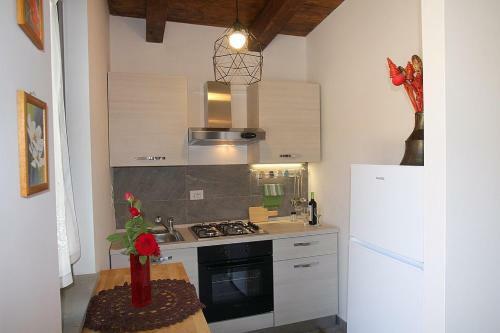 Santa Maria Villa Sleeps 4 Pool Air Con Wifi
