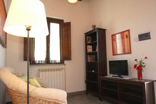 Santa Maria Villa Sleeps 4 Pool Air Con Wifi