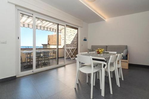 Santa Maria Villa Sleeps 6 Air Con Wifi
