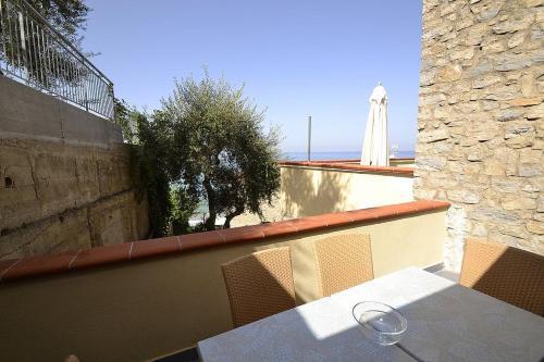 Santa Maria Villa Sleeps 6 Air Con Wifi