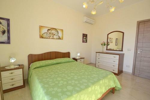 Trecastagni Villa Sleeps 6 Air Con Wifi