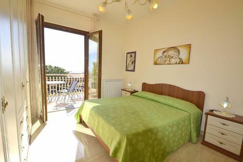 Trecastagni Villa Sleeps 6 Air Con Wifi