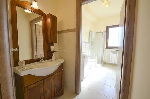 Trecastagni Villa Sleeps 6 Air Con Wifi