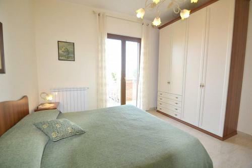 Trecastagni Villa Sleeps 4 Air Con Wifi