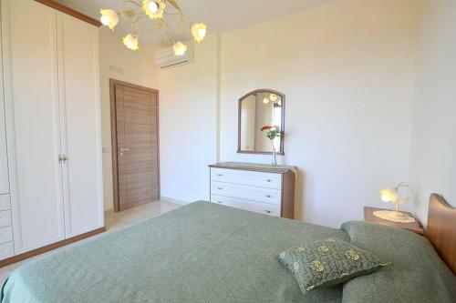 Trecastagni Villa Sleeps 4 Air Con Wifi
