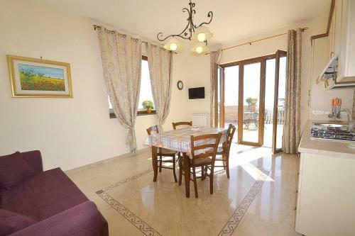 Trecastagni Villa Sleeps 4 Air Con Wifi