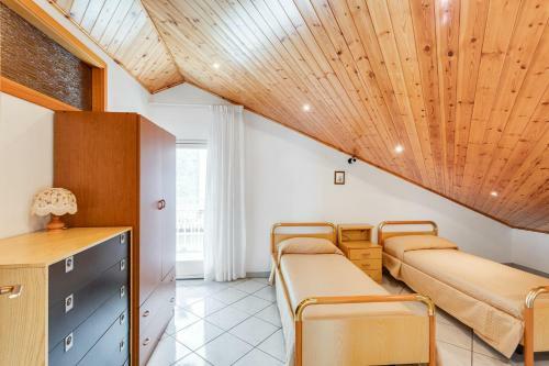 Etna Park Villa With Terraces & Sea View